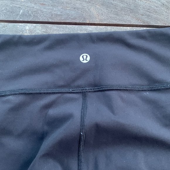 Lulu Lemon Black Mesh Panel Leggings - Picture 6 of 9